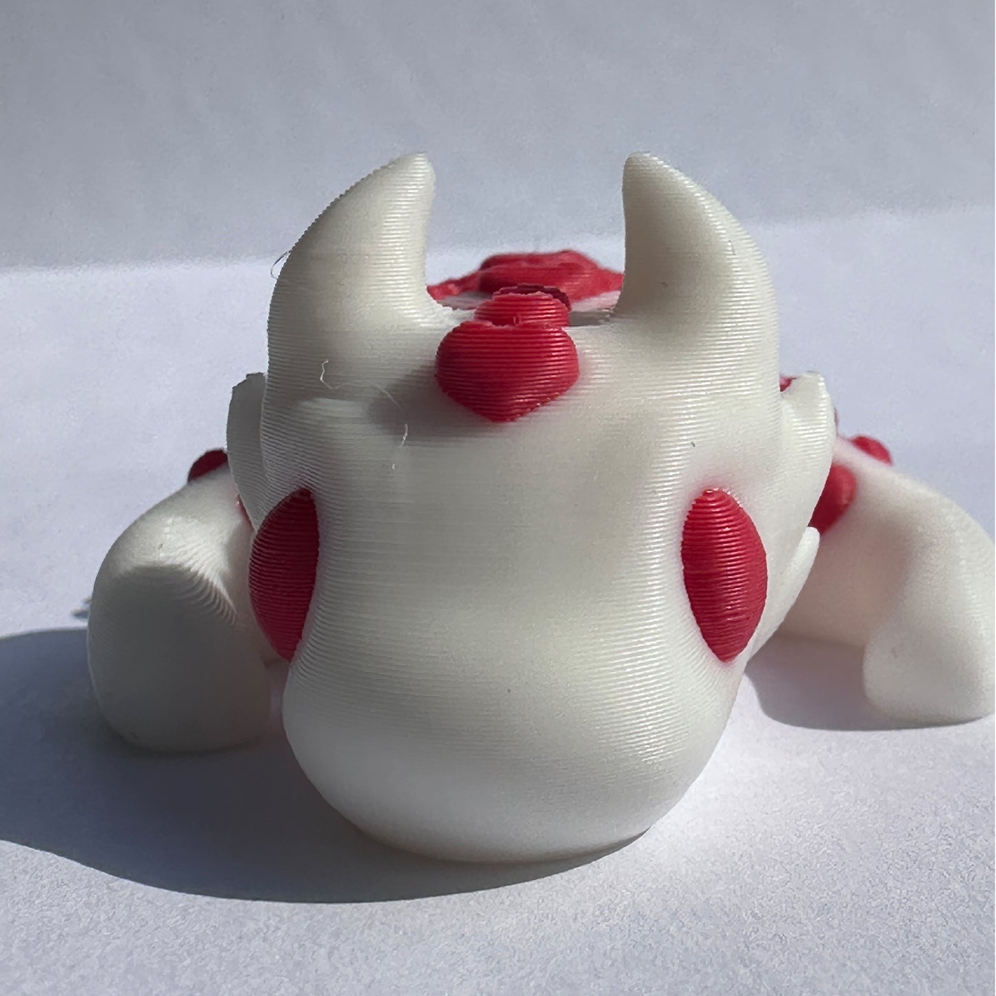 Zou3d White and Red Heart Dragon Key chain